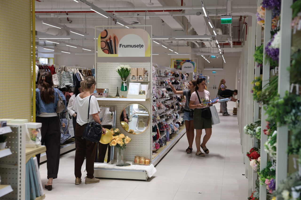 (P) Atmosferă de Grand Opening la MR.DIY Colosseum Mall: distracția continuă și astăzi