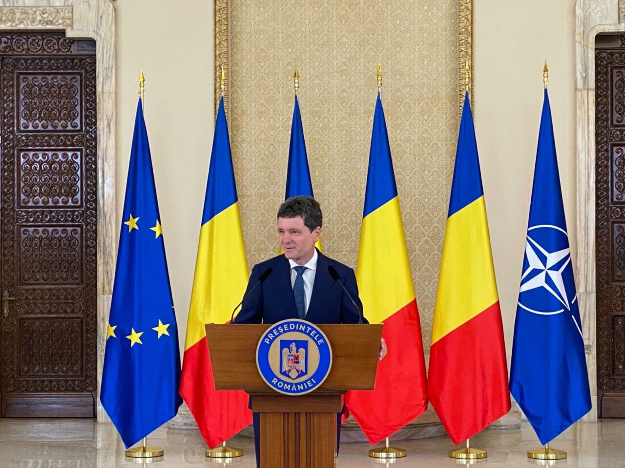 Nicușor Dan recunoaște că amploarea crizei politice a depășit așteptările. Ce spune despre viitorul Guvern