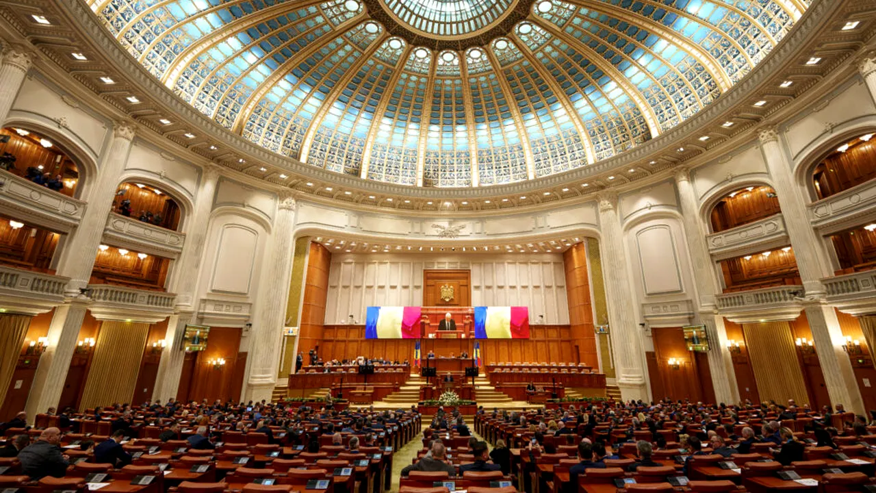 PNL își sancționează parlamentarii care au ignorat decizia partidului și au votat pentru învestirea Guvernului Veștea. Ce liberali își pierd funcțiile din Camera Deputaților