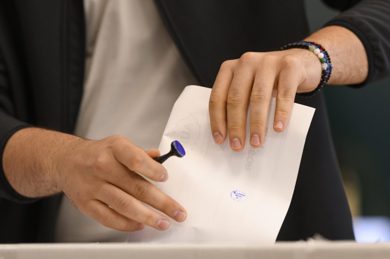 Proiect de modificare a legii alegerilor anticipate Se reduc anumite termene și numărul minim de susținători necesar candidaților Draftul a fost publicat de AEP
