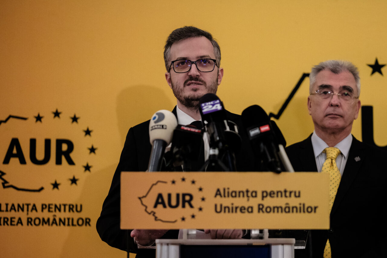 Cu ce partide plănuiește AUR să negocieze dacă Guvernul Mureșan pică