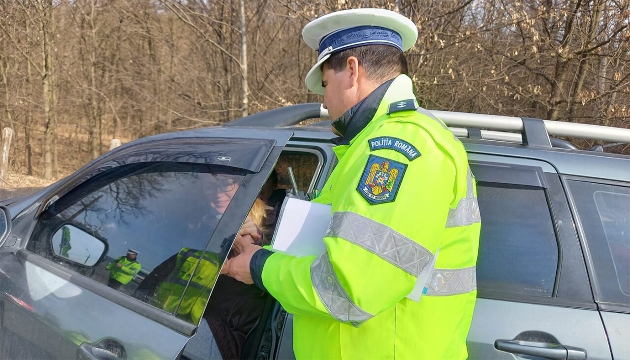 Șoferii din România, opriți în trafic și întrebați de unde vin și unde merg Ce vor să afle reprezentanții CNAIR de la conducătorii auto