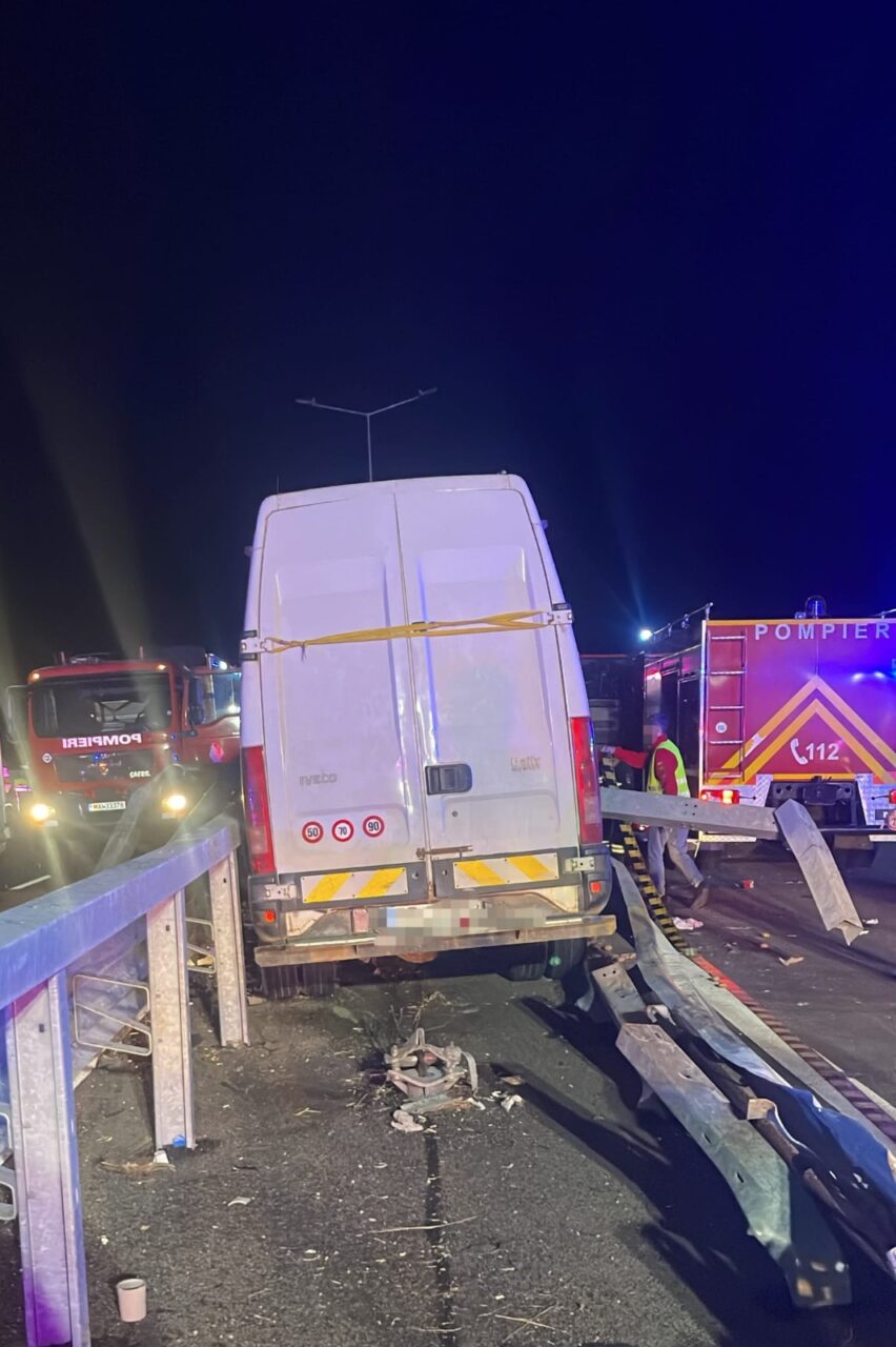 Accident soldat cu victime în Argeș. Pompierii și paramedicii au intervenit pentru salvarea răniților