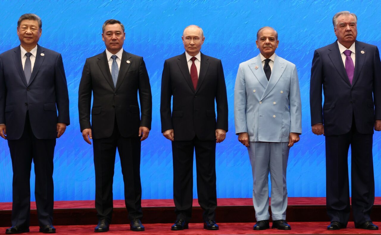 Vladimir Putin, Xi Jinping și liderii țărilor OCS au semnat 28 de documente în urma summitului din Kârgâzstan. Ce hotărâri au luat în numele securității nucleare și ce presupune Declarația de la Bișkek