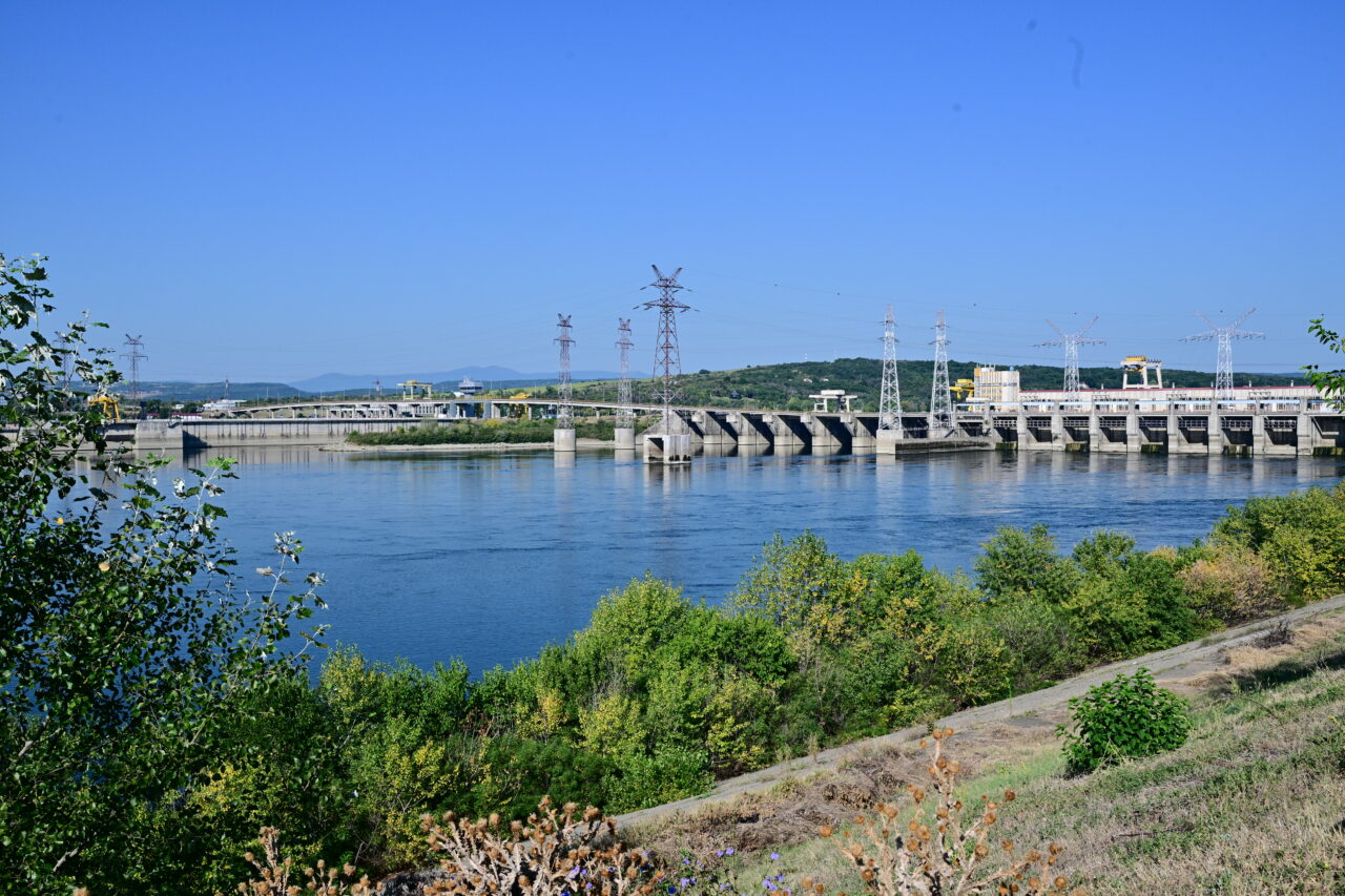 Hidroelectrica începe investiția în cea mai mare instalație de stocare în baterii din portofoliu, la Porțile de Fier II. Cât va costa proiectul