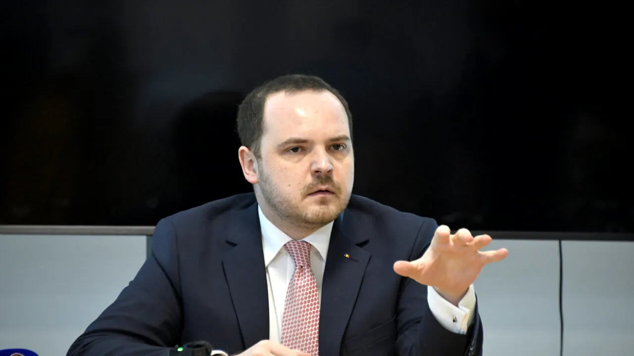 Rogobete acuză Guvernul Bolojan că a lăsat fără bani programele pentru ATI, AVC și Neonatologie