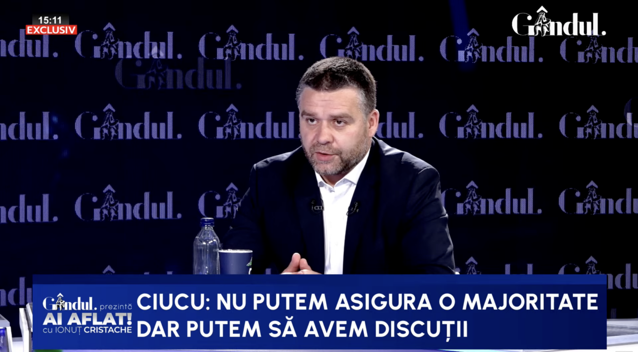 Ciprian Ciucu anunță că PNL nu poate asigura o majoritate pentru Siegfried Mureșan dacă va fi nominalizat de Nicușor Dan. Ciucu susține și că PSD-ului îi lipsesc „20-22 de voturi, cu tot cu voturile UDMR” și că ar negocia cu AUR. Nici PNL nu exclude „voturi conjuncturale” de la AUR pentru trecerea unui guvern