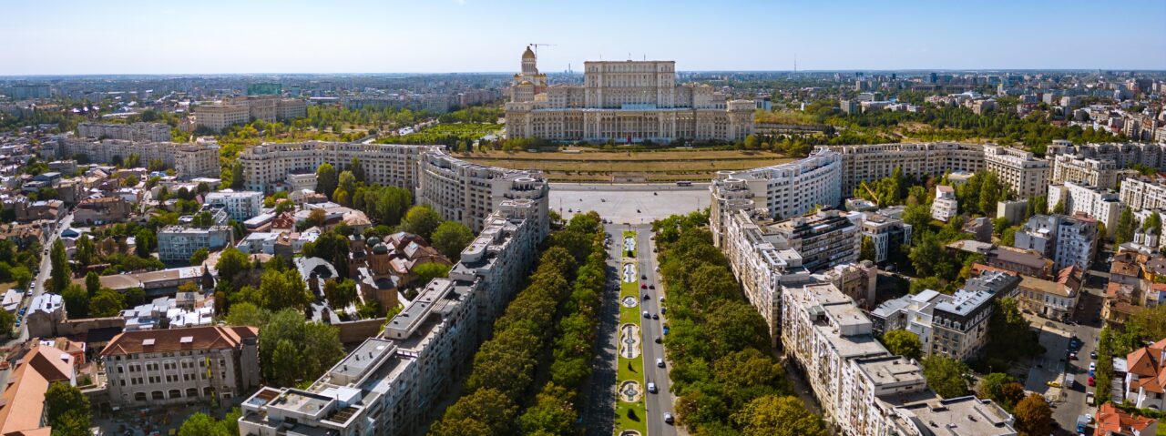 „Masa care Unește”, evenimentul din Piața Constituției care aduce în același loc 20.000 de persoane, în încercarea de a depăși un record mondial