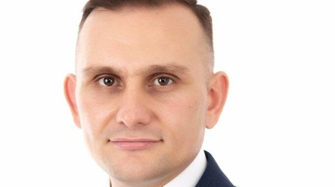 SURSE | Vicepreședintele USR Dâmbovița, Alexandru Munteanu, ar fi suspect în mega-dosarul de încălcare a embargoului față de Belarus. A fost percheziționat și dus la audieri la DIICOT