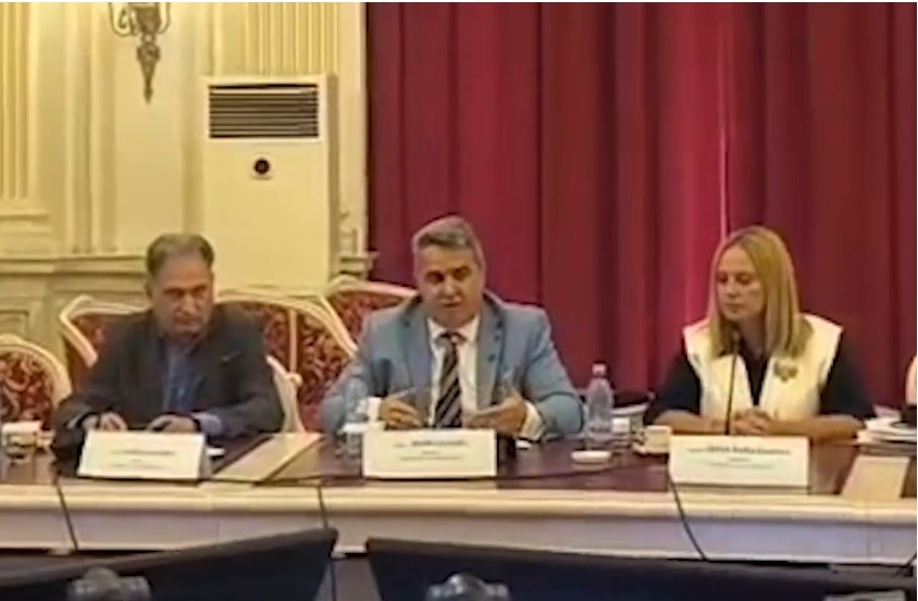 Un senator AUR, supărat că Parlamentul este decredibilizat şi că a devenit preşul de şters pe jos al tuturor instituţiilor statului