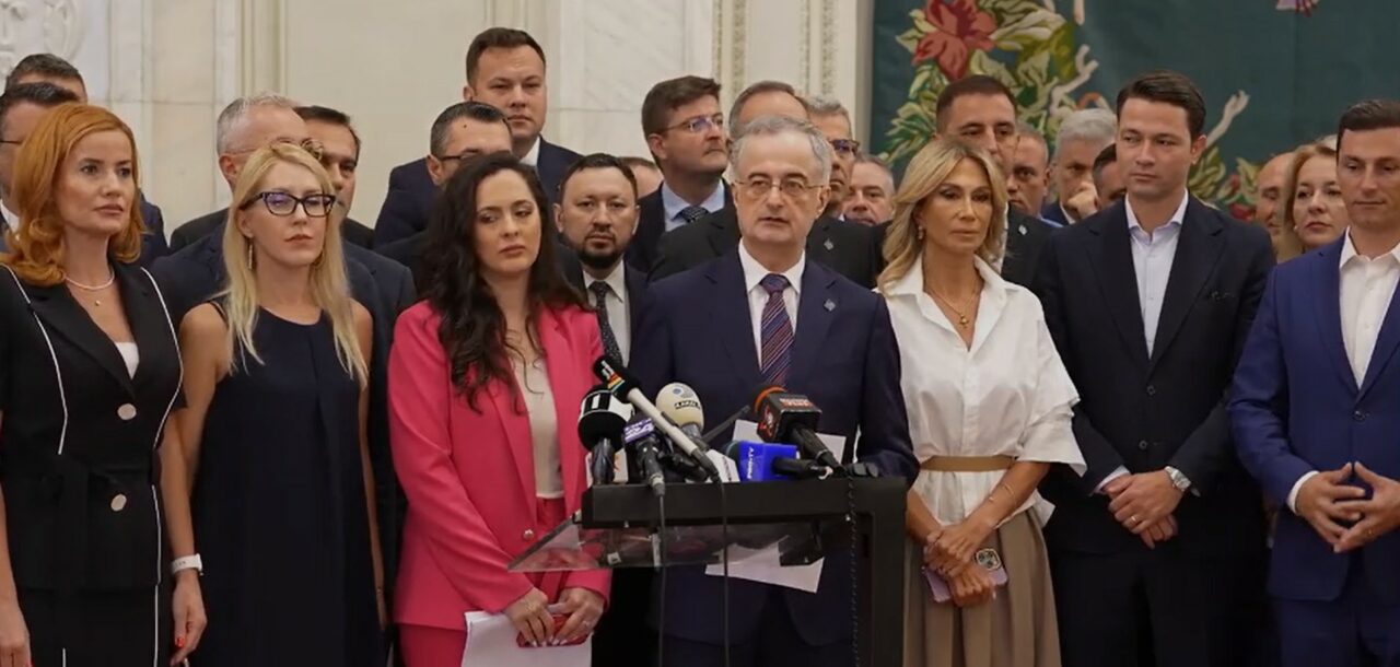 PNL şi USR se reunesc luni în faţa plenului Camerei Deputaţilor. Liderii susţin şi declaraţii de presă