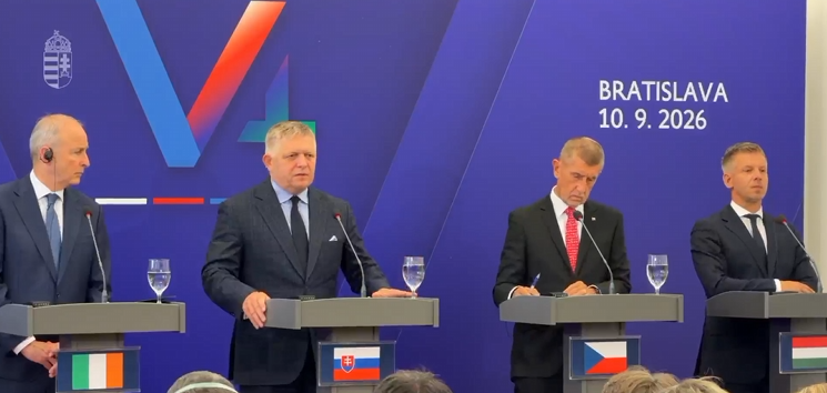 Peter Magyar critică UE la Summitul V4 de la Bratislava: „Nu este drept ca Ungaria să plătească amendă zilnic pentru că își protejează frontiera”