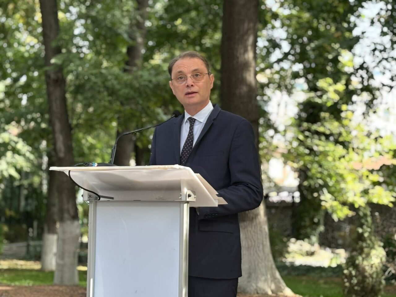 Luca Niculescu, după negocierile cu liderii PSD pentru susținerea noului Guvern: “Am găsit deschidere în încercarea de a găsi soluții” / Grindeanu: „Am avut discuții pe care le cataloghez constructive”