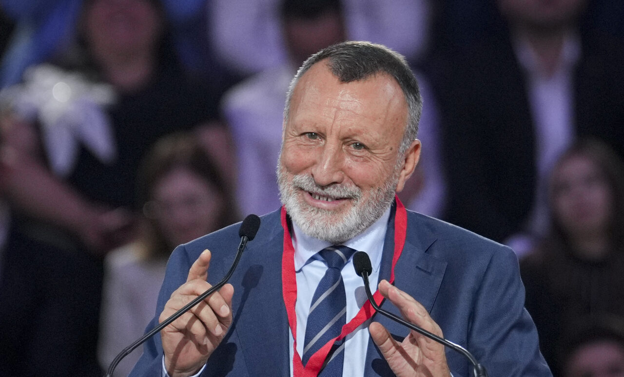 PSD Olt neagă informaţiile privind o posibilă trecere a senatorului Paul Stănescu la AUR. „Noi îl avem pe cel original!”