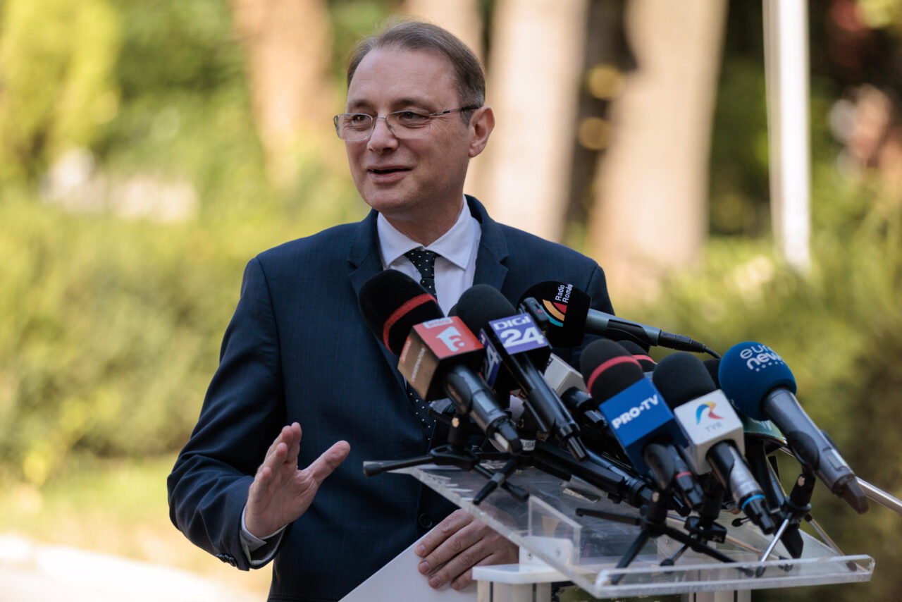 Luca Niculescu depune azi la Parlament programul de guvernare și lista de miniștri. Când vor avea loc audierile și votul