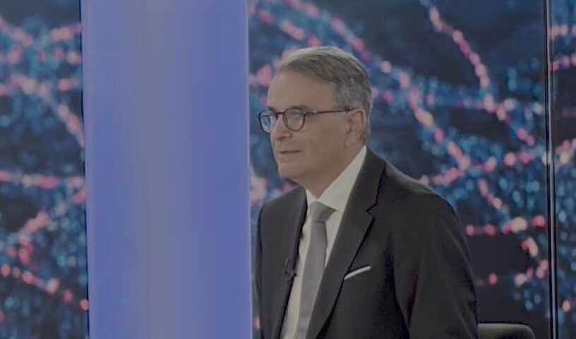 Lucian Mîndruță a găsit vinovații pentru valul de proteste violente care a cuprins Europa: Donald Trump și rușii
