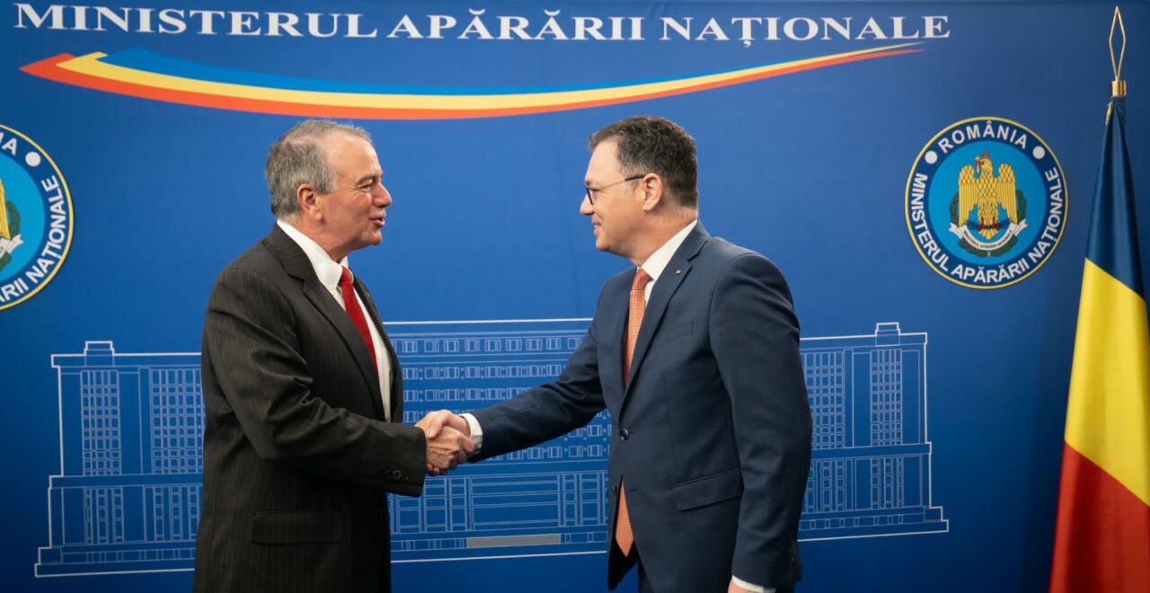 Ministrul Apărării s-a întâlnit cu Ambasadorul SUA, la câteva ore după ce o dronă a lovit o navă civilă la 24 de km de Constanța. Ce a cerut Radu Oprea