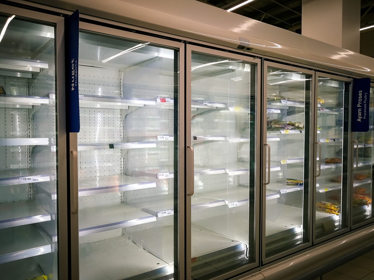 A fost semnalat un incident de securitate ce vizează vulnerabilități ale unor instalații frigorifice. Cel puțin 350 de supermarketuri, afectate în Franța