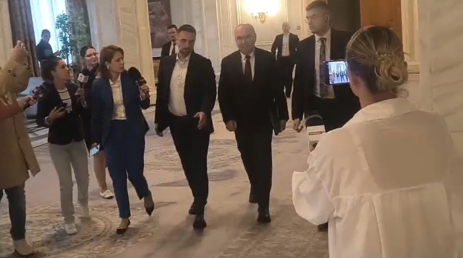 Ilie Bolojan i-a băgat pe liberali în ședință de urgență, pentru instalarea Guvernului Luca Niculescu. PNL își trasează liniile de susținere pentru noul Executiv