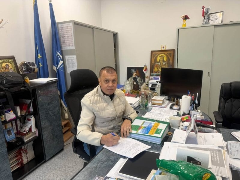 A murit Dănuț Buhăescu, primarul orașului Uricani
