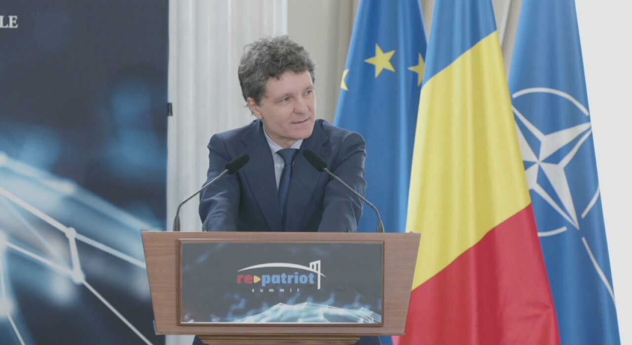 Nicușor Dan îi încurajează pe românii din diaspora să ia în calcul revenirea în țară, la Gala RePatriot: ”Vă îndemn să testați România”