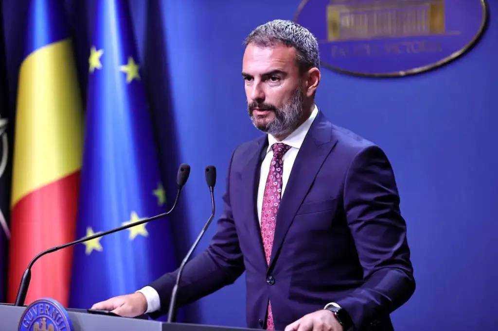 Dan Cărbunaru, noul purtător de cuvânt al Guvernului Niculescu, avere impresionantă. Încasări de 1 milion de lei într-un singur an, majoritatea dintr-un site a cărui audiență nici măcar nu e măsurată. Ce valori și bunuri mai are în declarația de avere