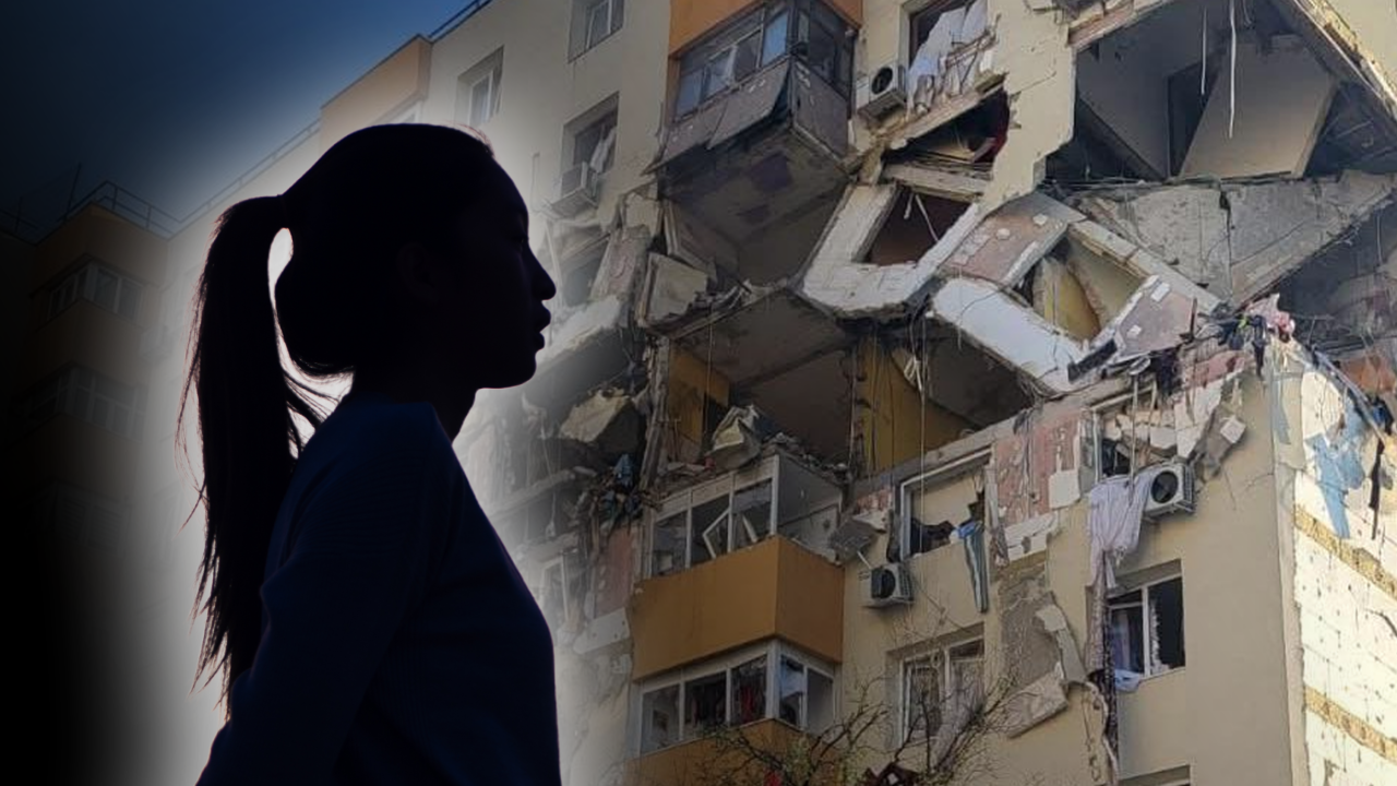 La un an de la tragedia din Rahova, Alexandra, adolescenta care a căzut de la etajul 7 la 5, nu-și poate folosi picioarele. Mama tinerei: „Muncește foarte mult pentru a-și reveni. Statul nu ne-a ajutat cu nimic, am fost chiar și la Ministerul Sănătății”