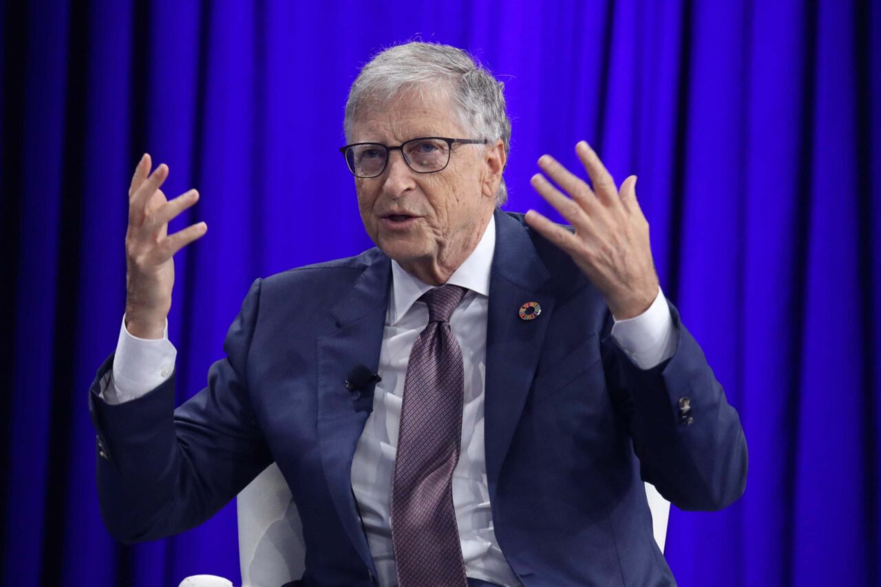 Avertismentul lui Bill Gates cu privire la telefoanele mobile. Cum i-ar afecta, de fapt, pe copii