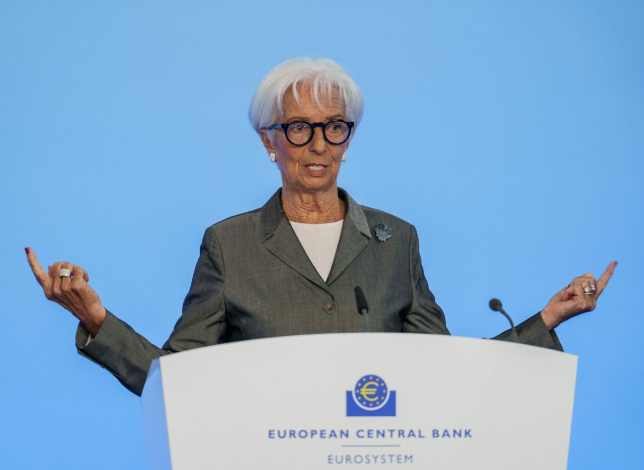 Șefa Băncii Centrale Europene ar putea părăsi funcția cu un an înainte de termen. Motivul pentru care se grăbește numirea ei la conducerea Forumului Economic Mondial