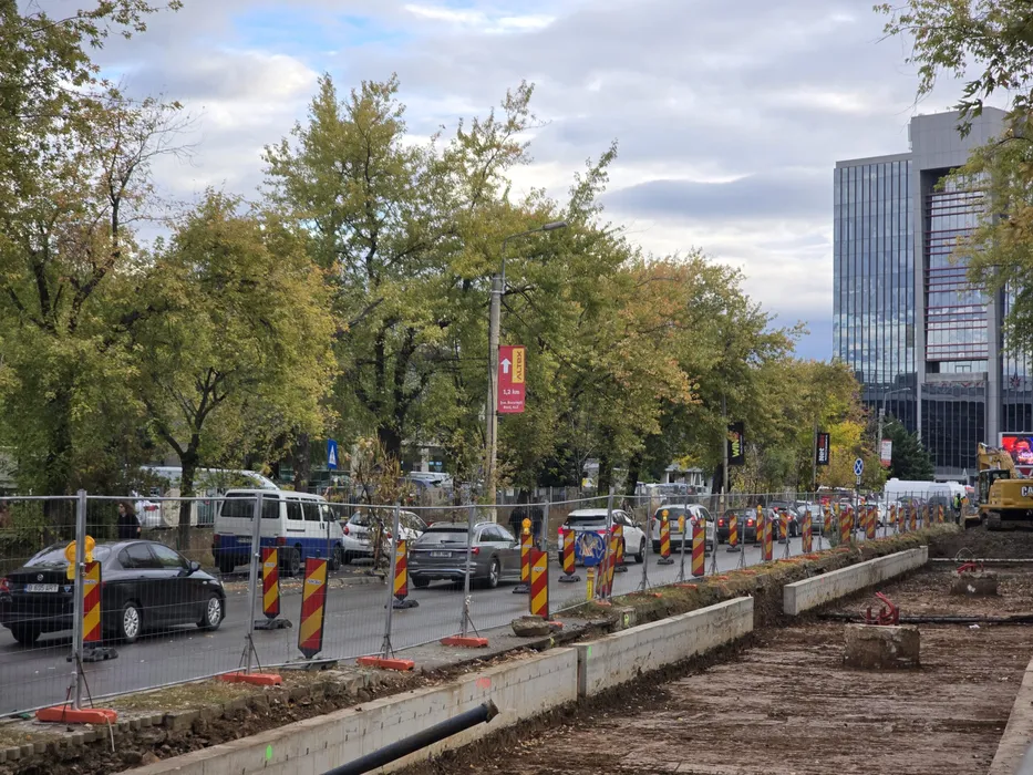 „Lunea groazei” în nordul Capitalei. Este haos în trafic pe platforma Pipera, în prima zi lucrătoare cu sens unic pe Dimitrie Pompeiu. Calvarul va dura peste două luni
