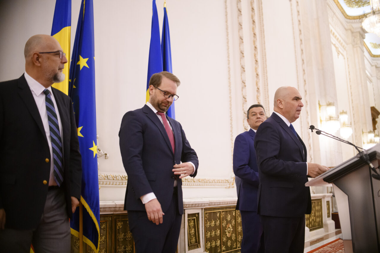Învestirea Guvernului Niculescu, test pentru alianța PNL-USR-UDMR Bolojan și Hunor, dispuși să voteze noul Guvern Fritz rămâne pe poziții și susține alegerile anticipate