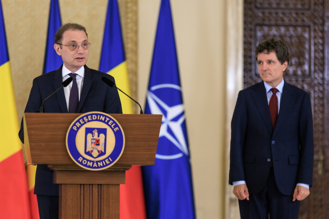 Luca Niculescu începe joi primele negocieri cu partidele politice. Programul consultărilor cu PSD, PNL și UDMR