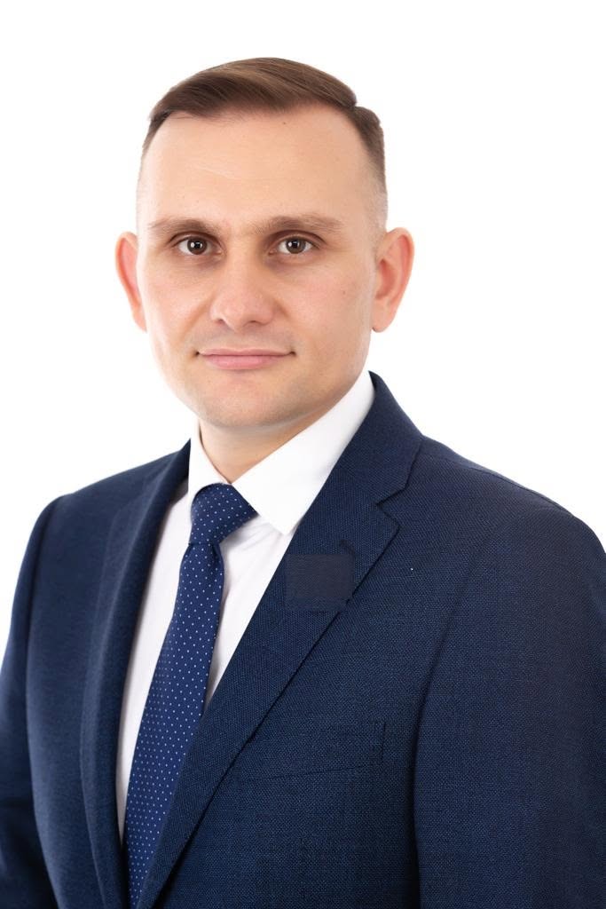 SURSE | Vicepreședintele USR Dâmbovița Alexandru Munteanu a fost reținut de DIICOT în dosarul încălcării embargoului impus Belarusului de către UE