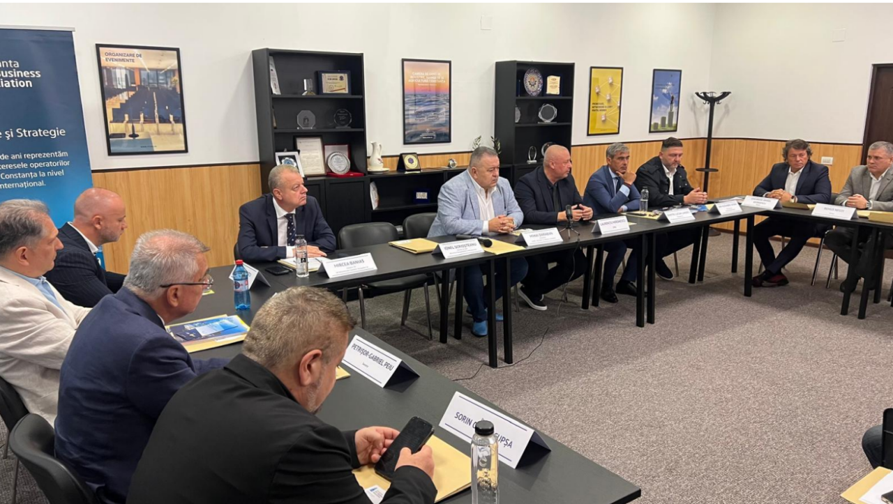 PNL, singurul partid fără reprezentant la o dezbatere despre viitorul Portului Constanța, cea mai mare poartă maritimă de la Marea Neagră. Acuzații la adresa ministrului Radu Miruță că neglijează sectorul naval