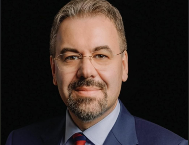 Leonardo Badea, Prim-viceguvernator BNR: Decalajul Azazel, când tehnologia poate avansa mai repede decât capacitatea societății de a o guverna