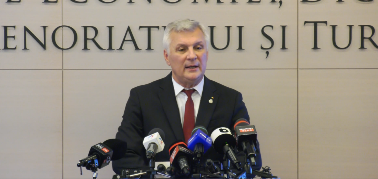 Ministrul Economiei, Daniel Zamfir, vrea majorarea voucherelor de vacanță Atrage atenția că reducerea acestora a fost „o lovitură pentru industria HoReCa”