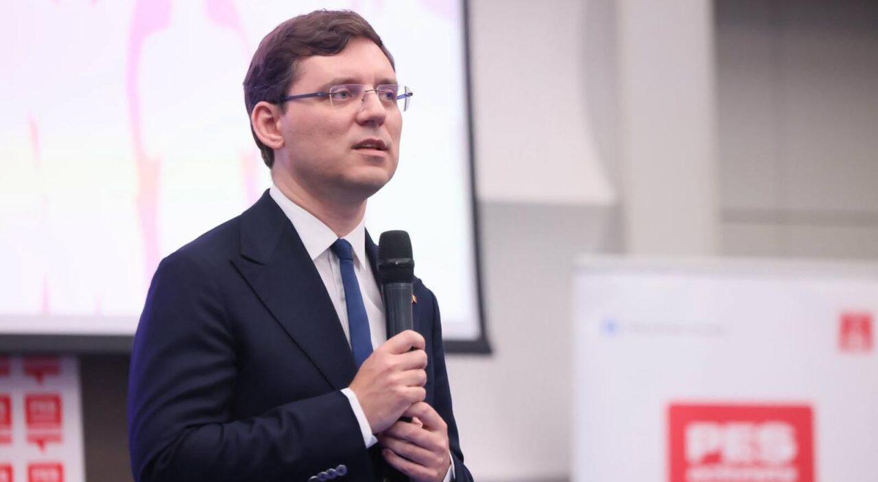 Vicepreședintele Parlamentului European, Victor Negrescu, mobilizează sprijin politic pentru protejarea fondurilor europene esențiale: „România nu își permite să piardă bani europeni”