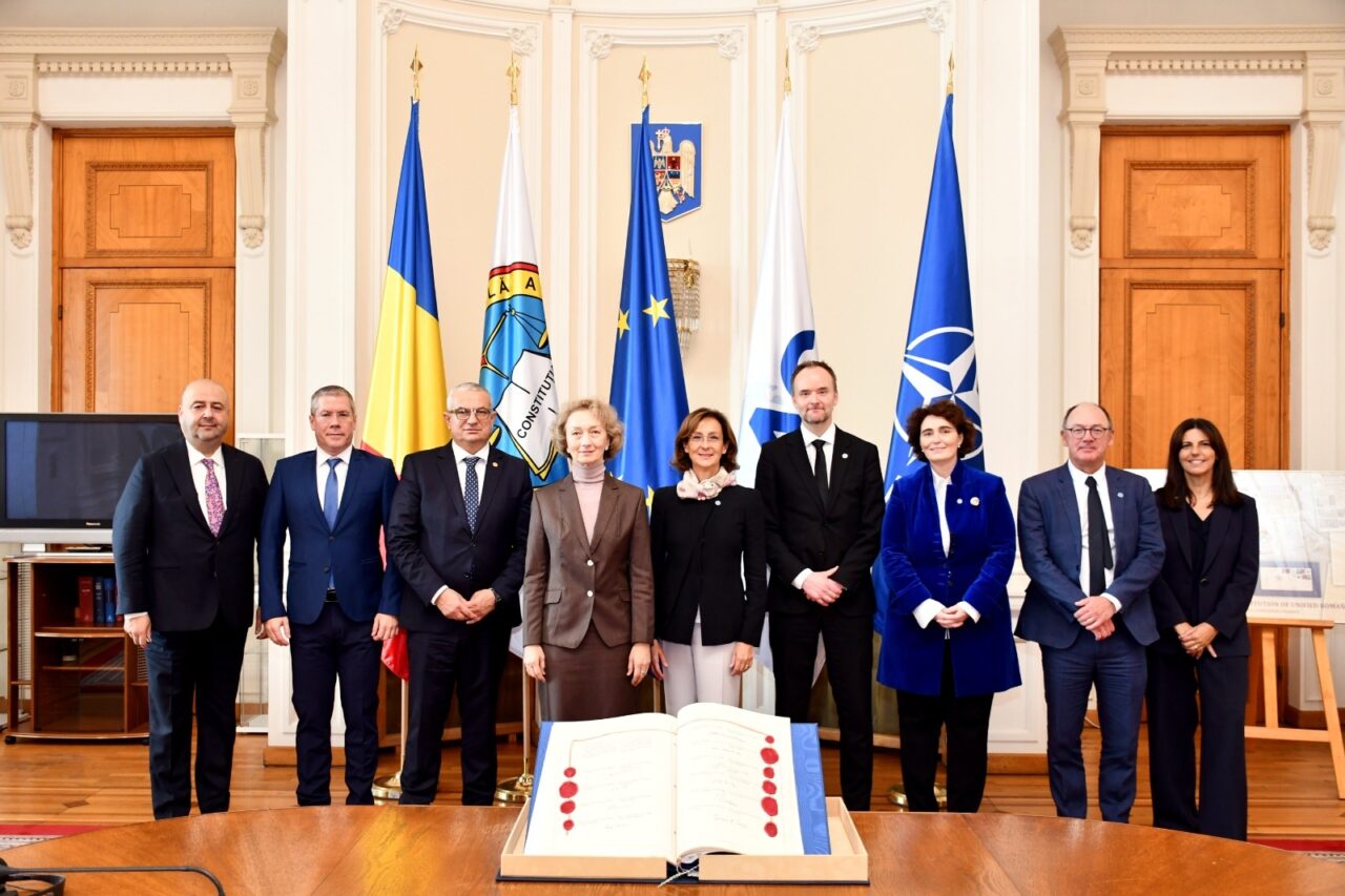 Curtea Constituțională a României a primit luni, la sediul instituției, vizita de lucru a delegației Comisiei de la Veneția
